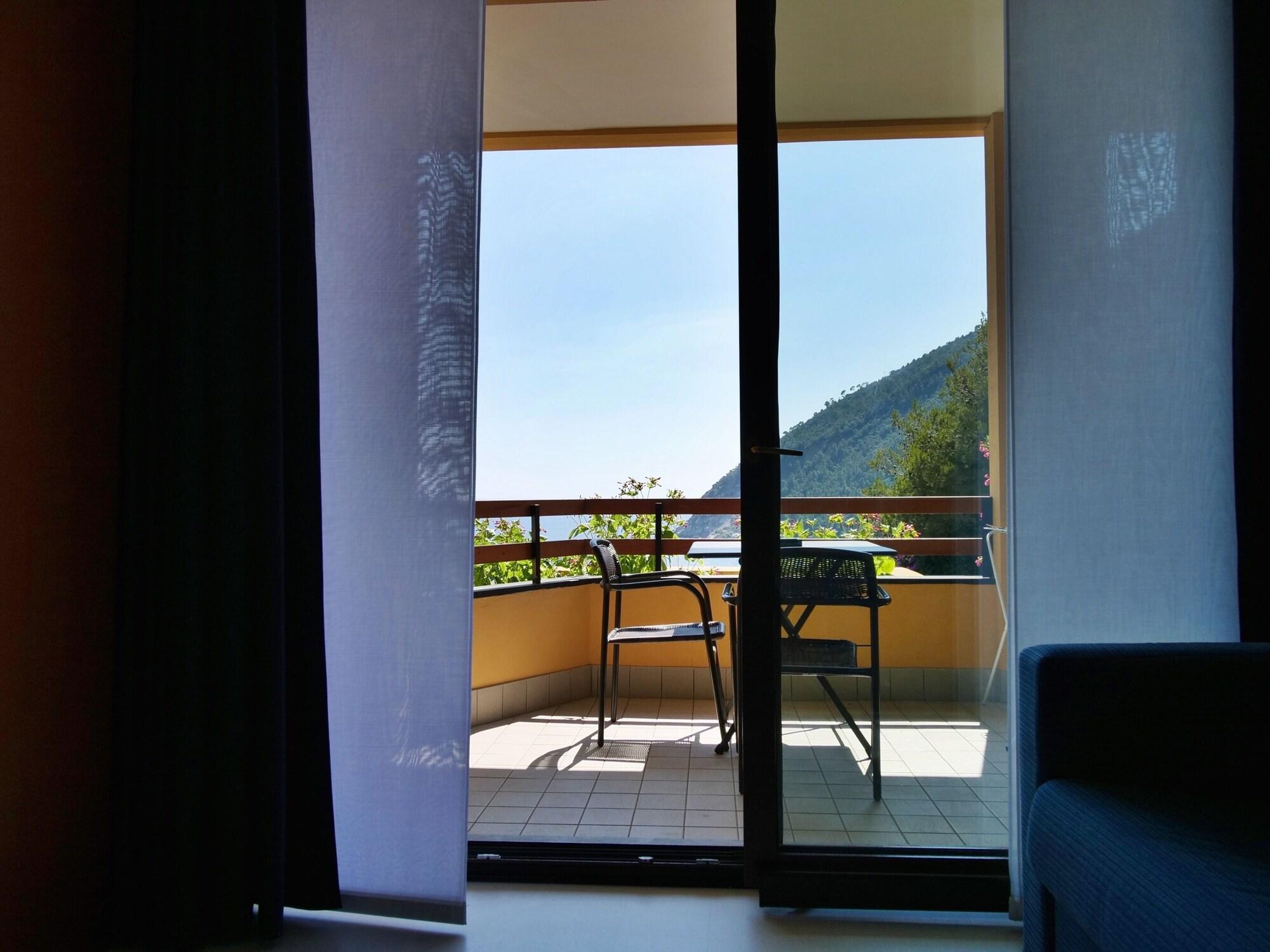 Hotel Residence Mondial Монелья Экстерьер фото
