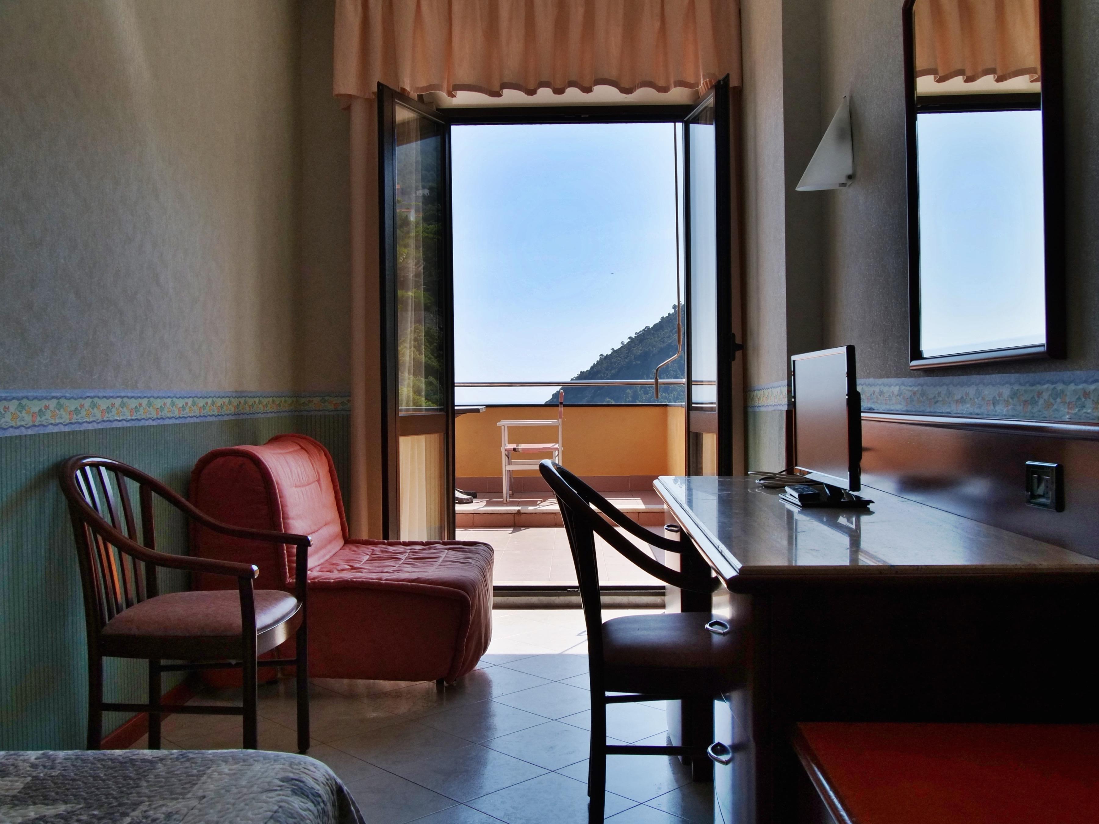 Hotel Residence Mondial Монелья Экстерьер фото